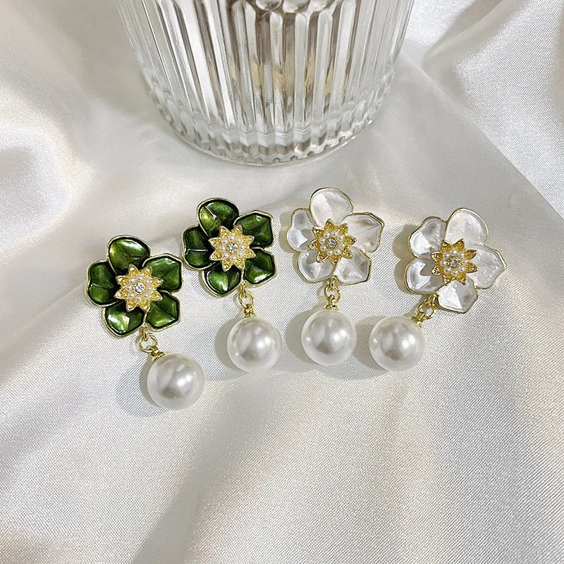 New Arrival Girlfriend Gift France Style Camellia Enamel Flower Imitate Pearl Stud Earring Jewelry for Girls