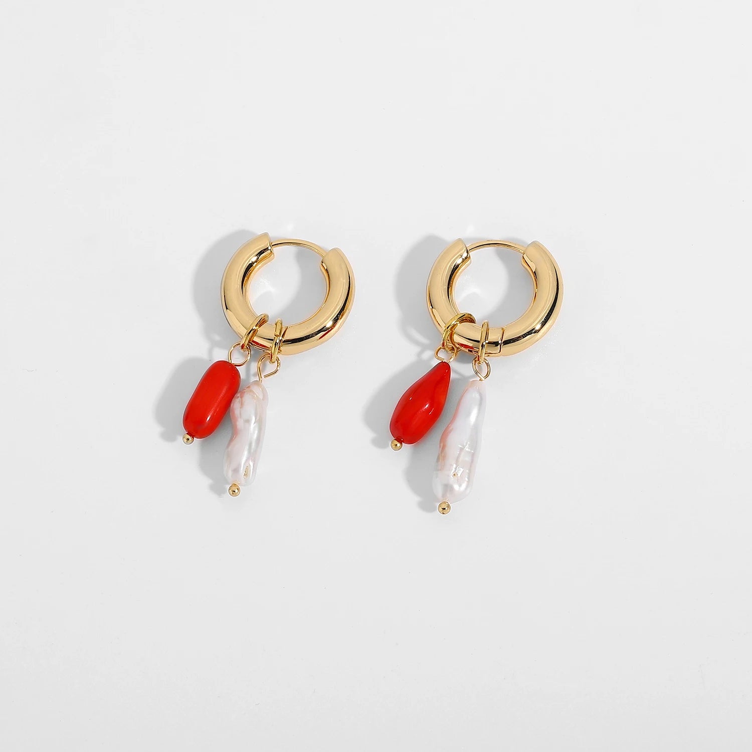 Zooying Natural Freshwater Pearls Red Corals Huggies Earrings for Women Gold Plated Brass Hoop Earrings Jewelry