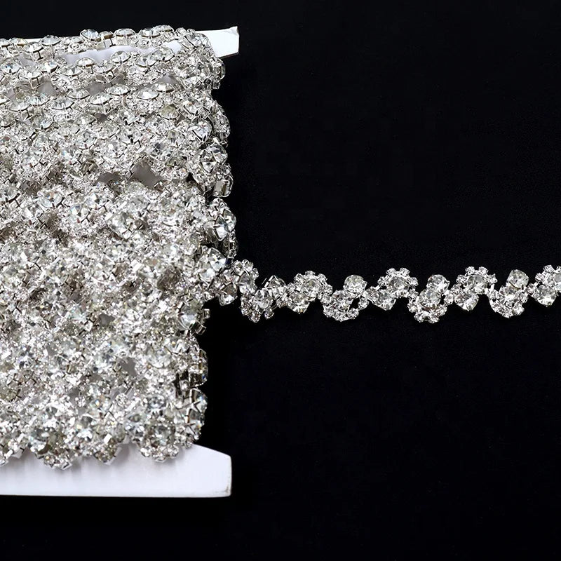 F030 Wholesale Crystal Rhinestone Chain Trimming Bridal Sash Sew-On Motif Rhinestone Trim Garment Accessories