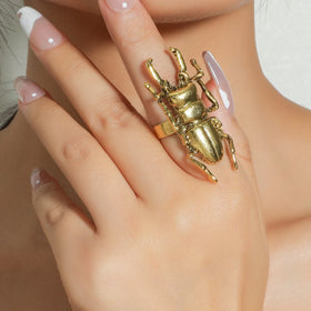 European and American Creative Metal Beetle Ring Foreign Trade New Personalized Cartoon Insect Index Finger Ring Geometric Tail