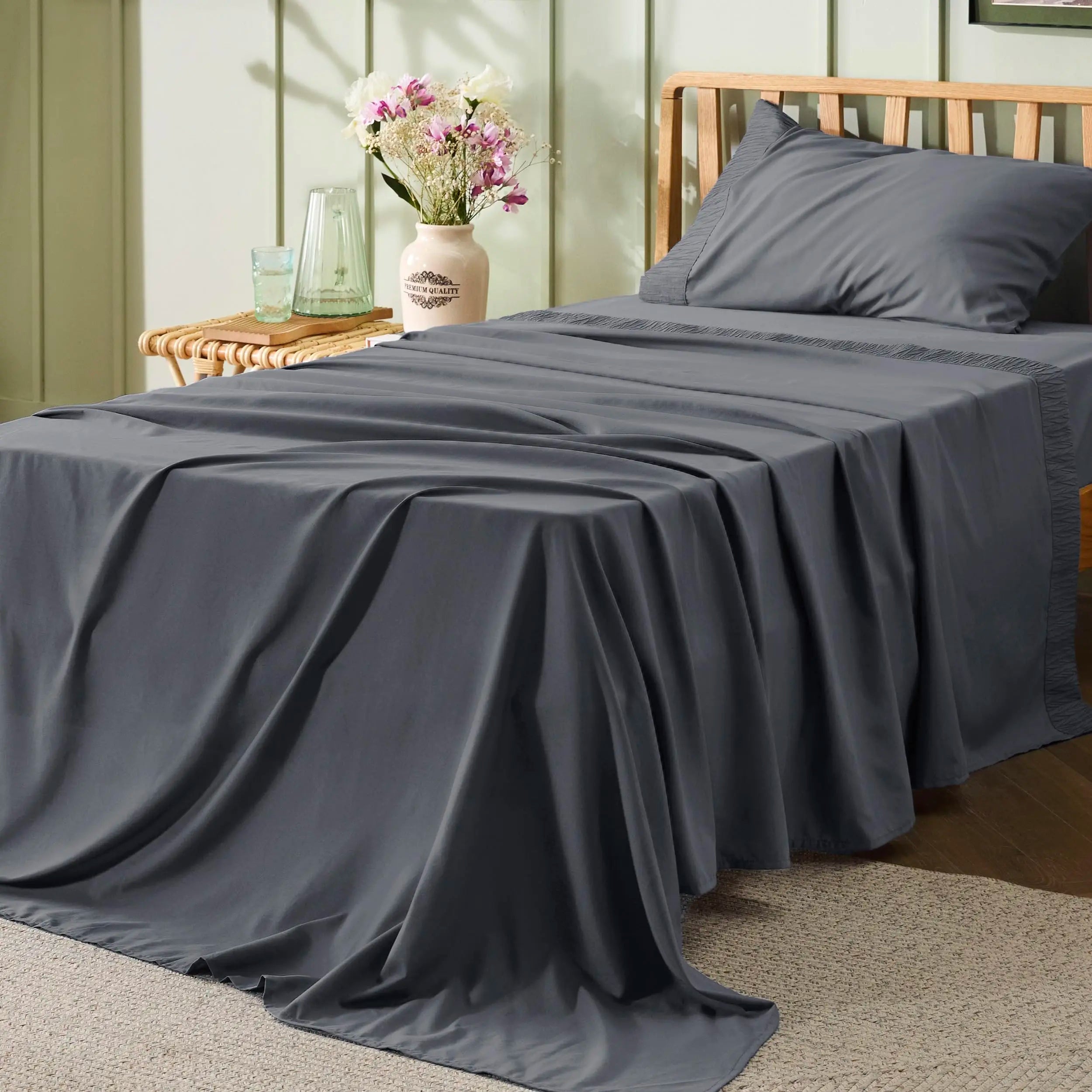 Easy Care Comforter Bed Covers Set Bedroom Down Bed Sheet Duvet Cover Double 3pk 100% Polyester Microfiber Duvet Bedding Set