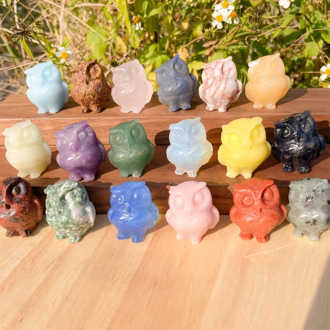 Natural Gemstone Healing Crystal Animal Hand Owl Carving Sculpture Figurine Gift Mini Cute Carved Crafts for Decoration