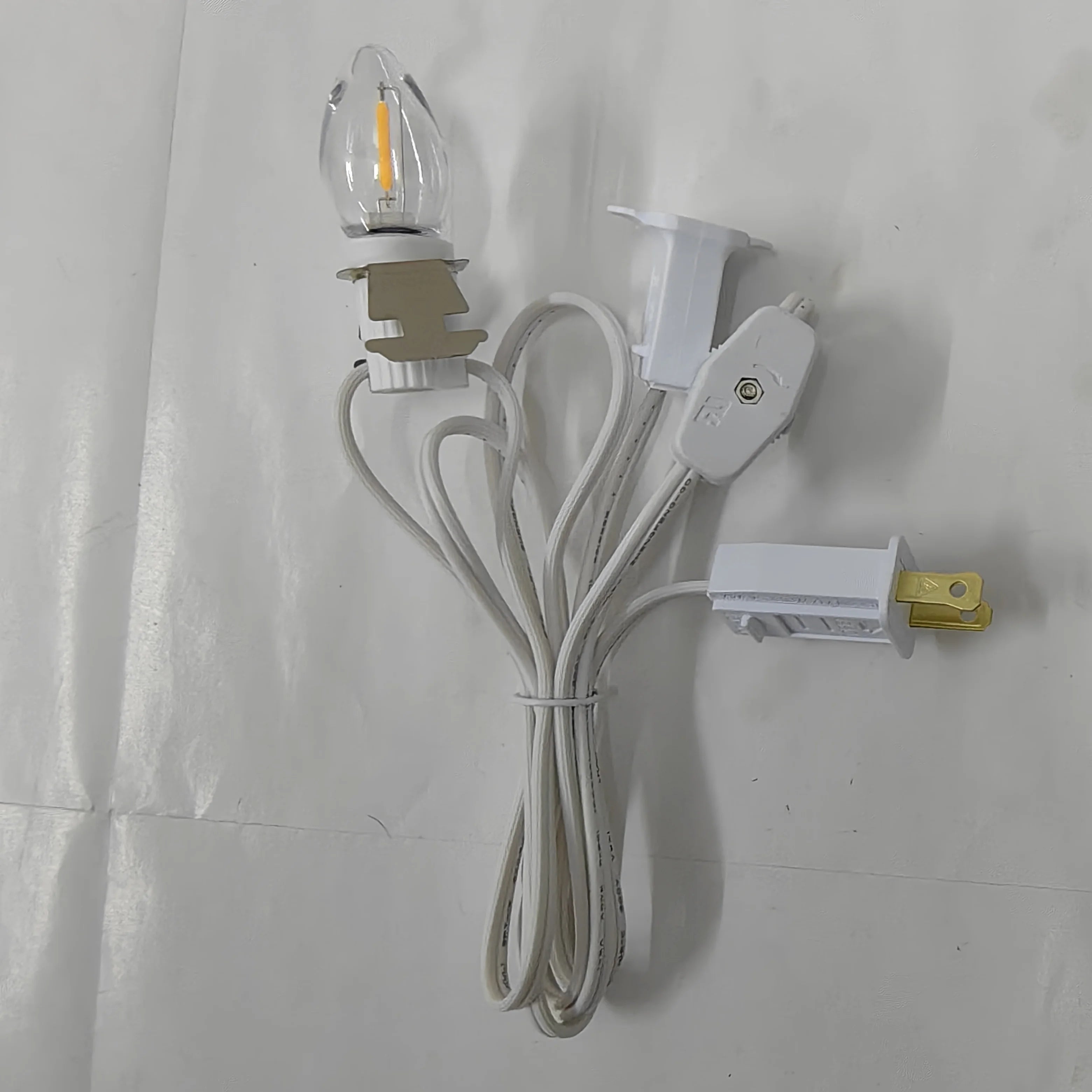 HQ ACCESSORY CORD WITH SWITCH PLUG 1 LED C7 CANDELABRA BASE E12 SOCKET CHRISTMAS LIGHT CLIPS  VILLAGE LIGHT HOUSE DECOR