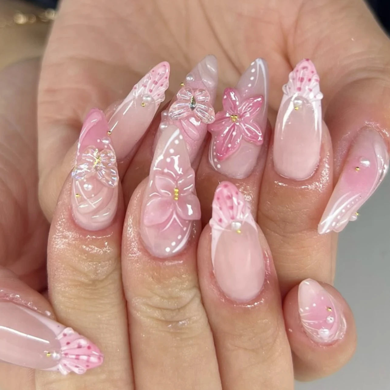 Wholesale 3875 Charming Pink Butterfly and Flower 3D Short Almond False Nail Press on Nail Artificial Fingernails Customize