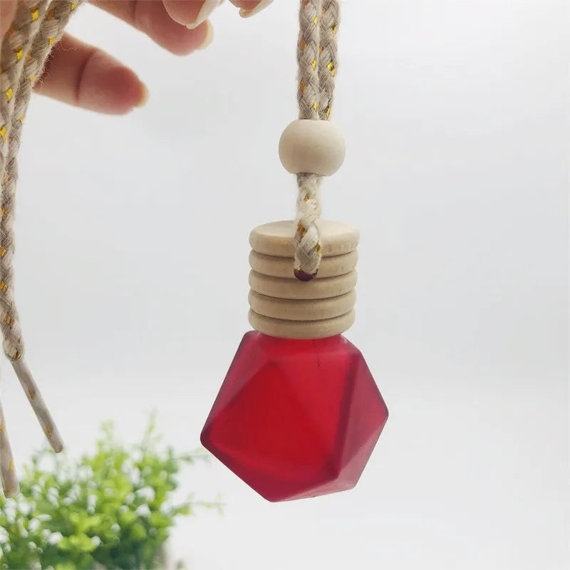 Wholesale 5ml 8ml 10ml Empty Frosted Color Air Freshener Diffuser Empty Bottle Wooden Hanging Cap Car Perfume Bottle