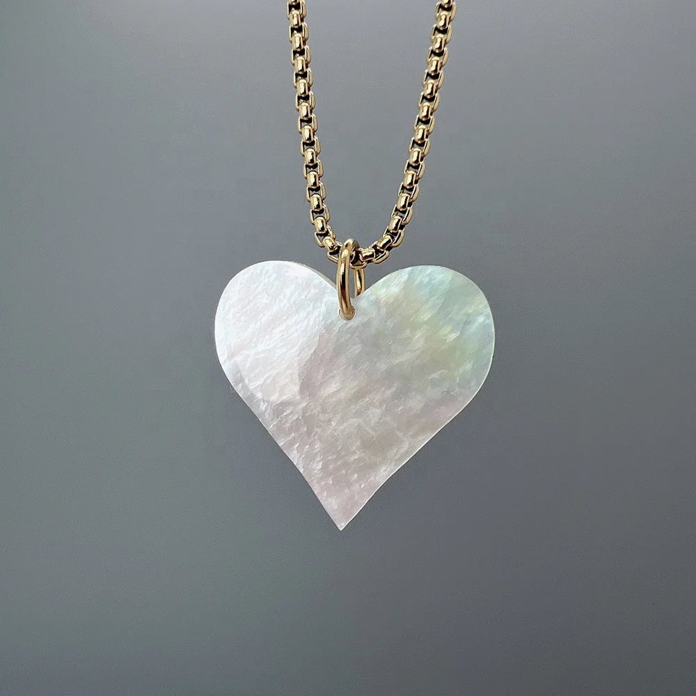 Wholesale Custom Simple Jewelry Stainless Steel Natural White Sea Shell Heart Necklace for Women
