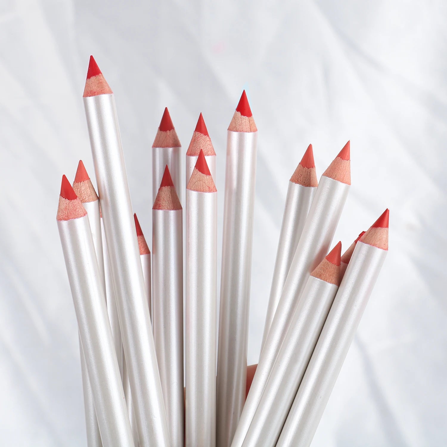 New 2023 Vegan Waterproof Mineral Lip Liner Pencil Long Lasting Kissproof Custom Logo Private Label OEM Wholesale