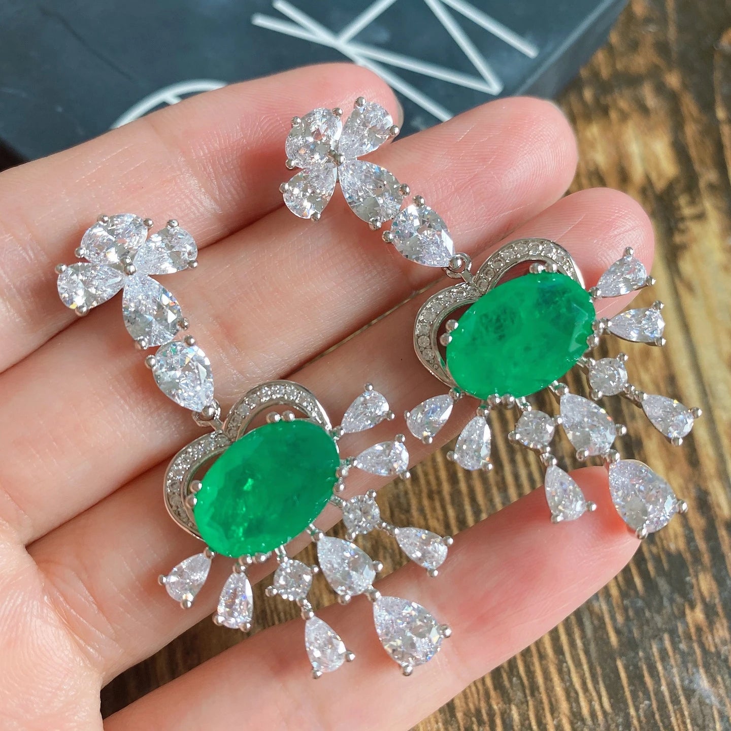 Light Luxury and Fashionable Earrings with a Super fairy Temperament Micro Inlaid with Zirconium Tassel Earrings