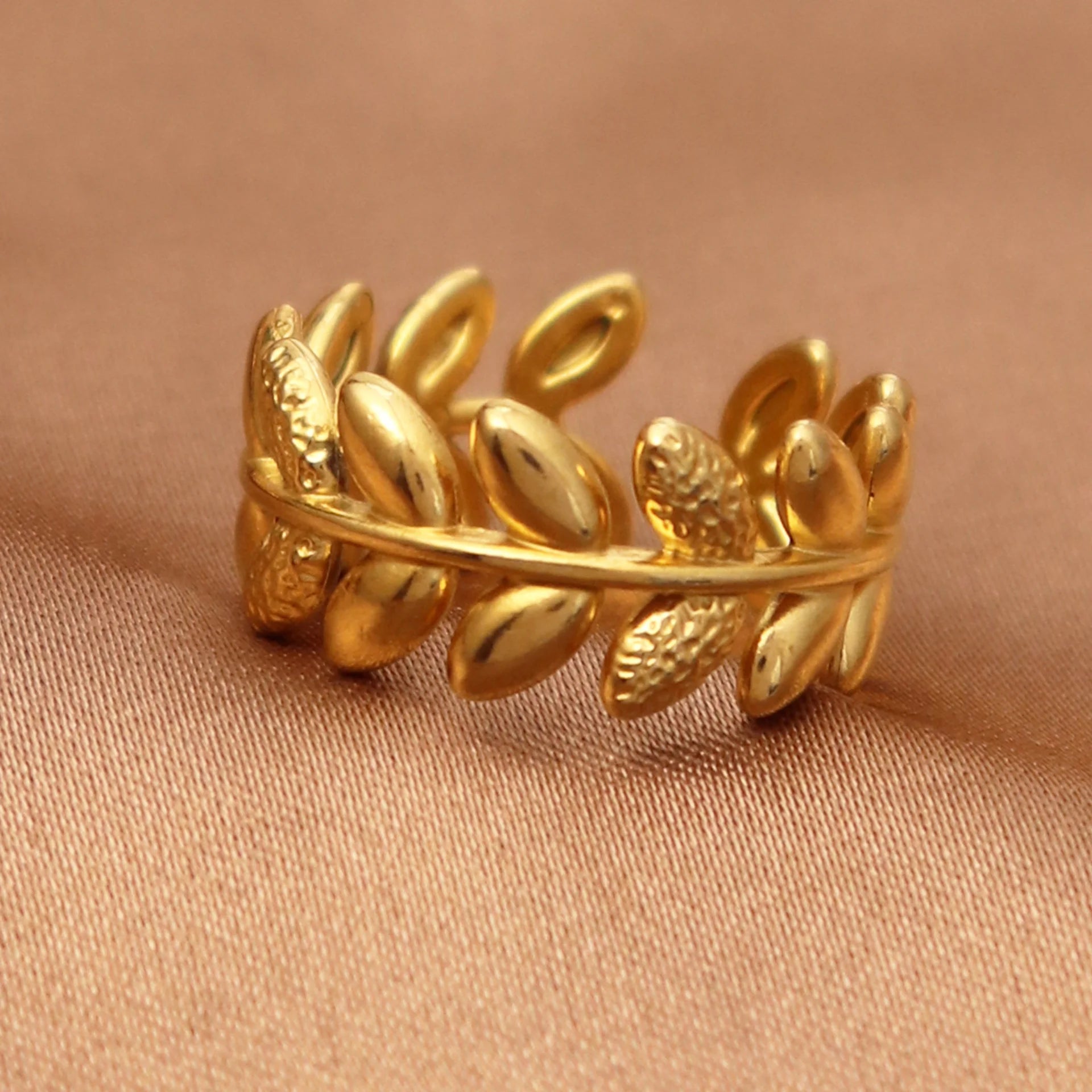 Waterproof Non Tarnish Stainless Steel Jewelry Bijoux En Acier Inoxydable 18k Gold-Plated Leaf Design Women's Rings for Women