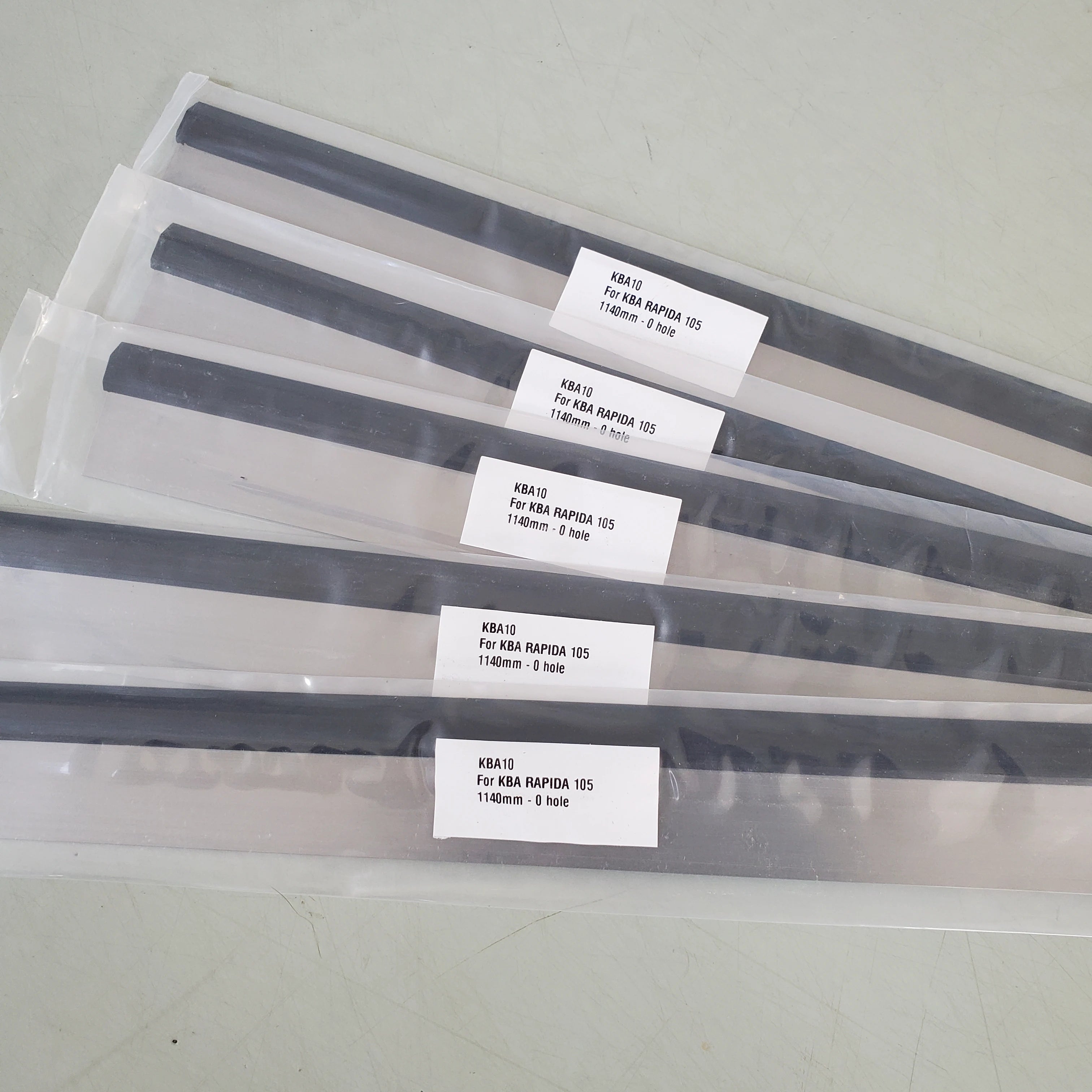 WD Imported Imported P0728150 Washing up Blade 1140X45X0.5mm 0Hole for KBA105 Offset Printing Parts Washing up Blade 1140X45X0.5m