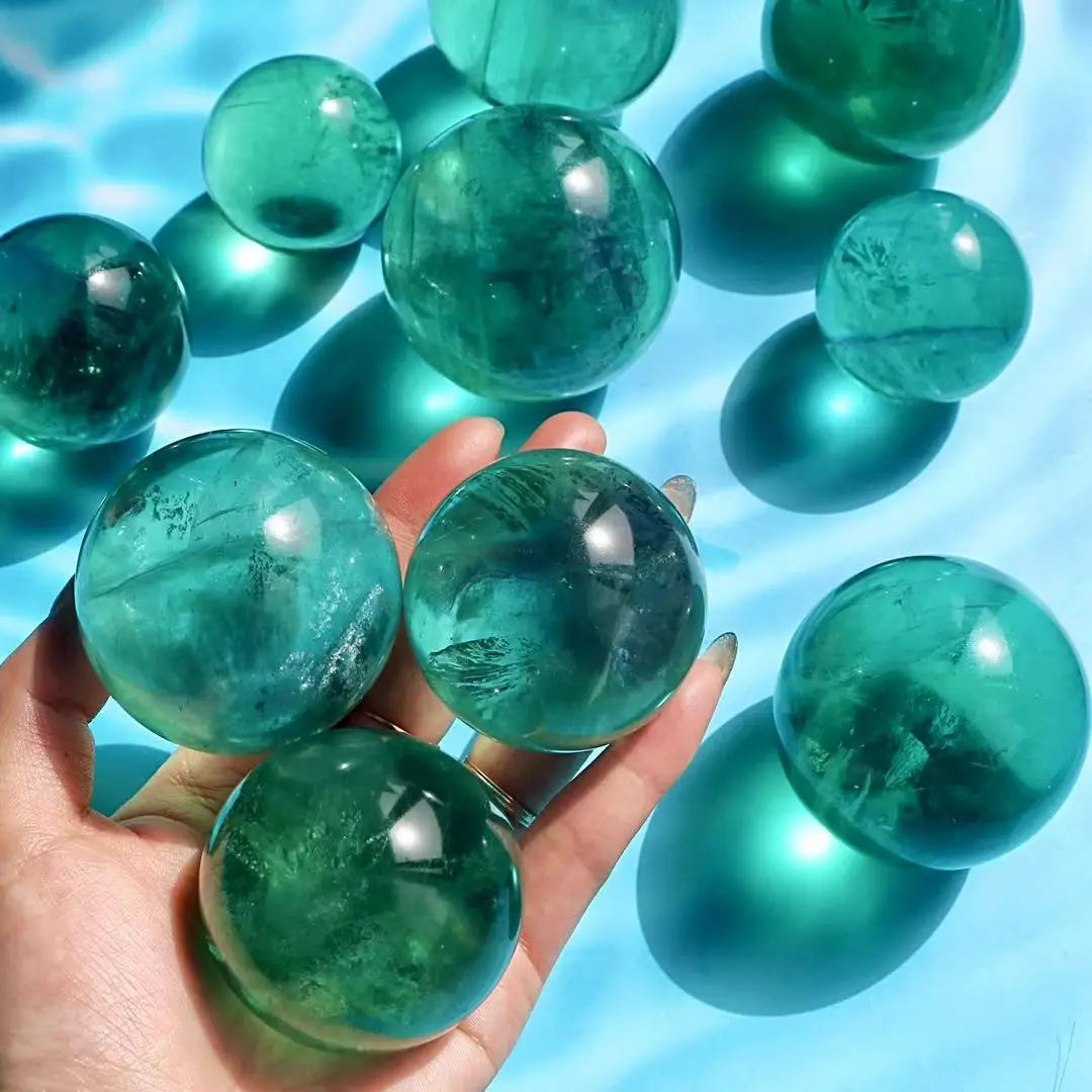 Wholesale Engraved Carved Folk Art Model Green Fluorite Spheres with Rainbow Crystal Ball for Fengshui and Wedding Decoration