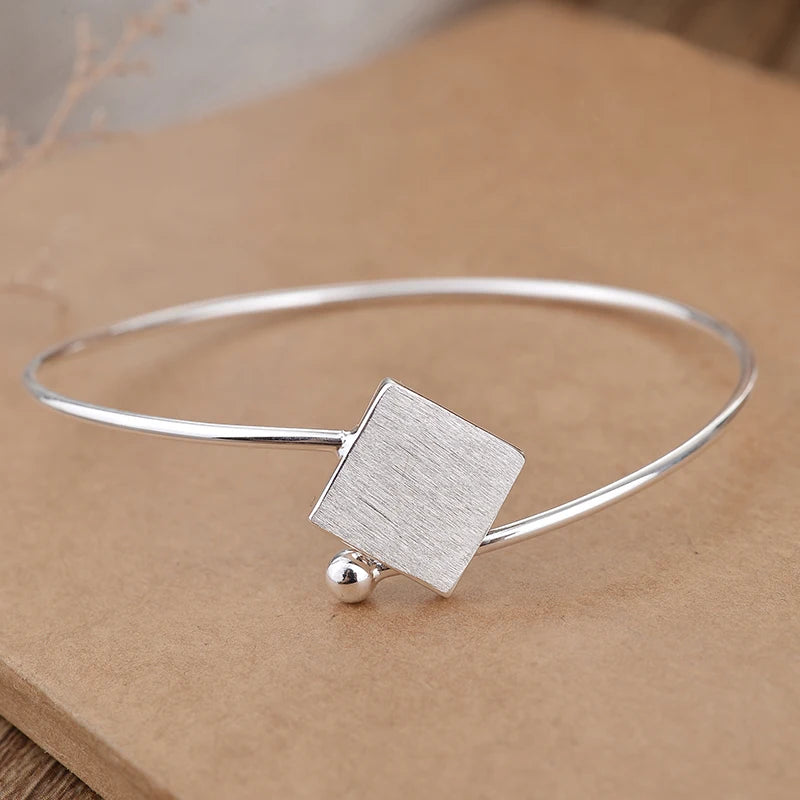 Factory Wholesale New Art Female Bracelet Simple Bar Clover Geometric Square Vintage Style Open Fashion Bracelet Gift