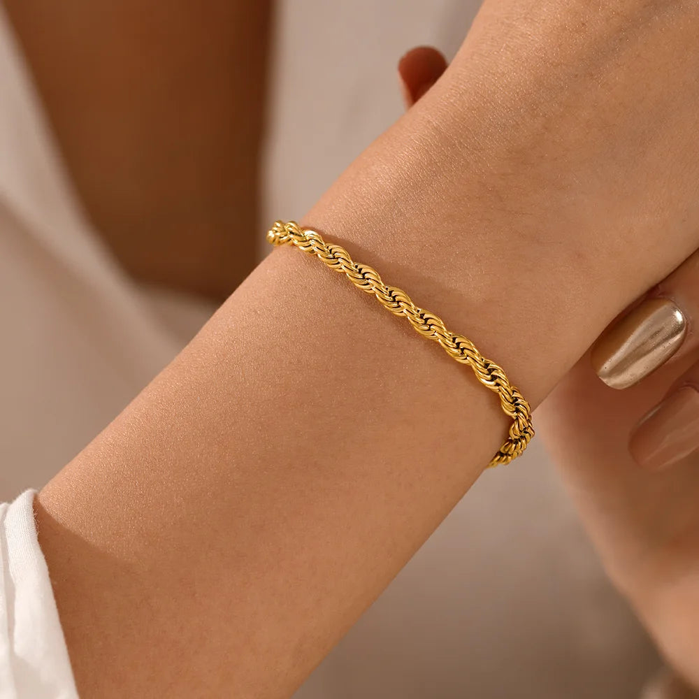 Good Selling Stainless Steel PVD Coatings Twisted Rope Chain Women Bracelet for Daily Unisex
