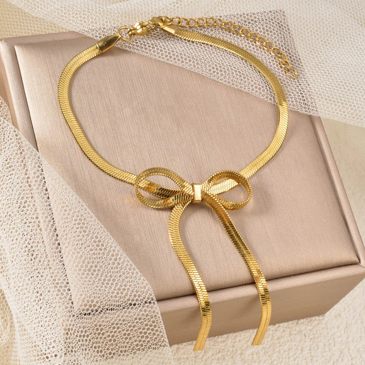 Best Selling Gorgeous Gold Bow Tie Bracelets Essential Items for Fashion Lovers Wholesale Available