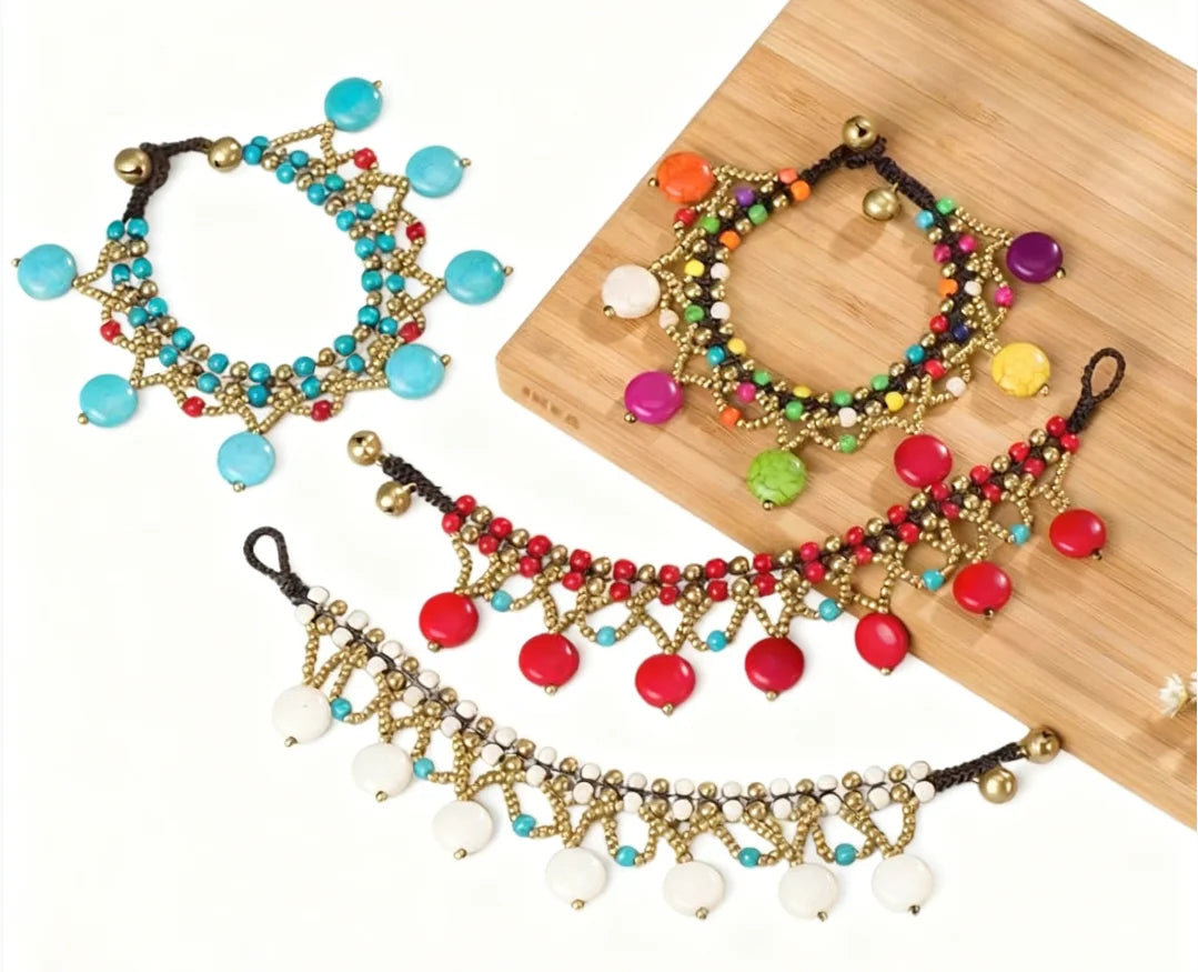 Bohemian Retro Turquoise Multi-Layer Pendant Bracelet Hand-Woven Fashionable Beach Charm Accessory for Mom