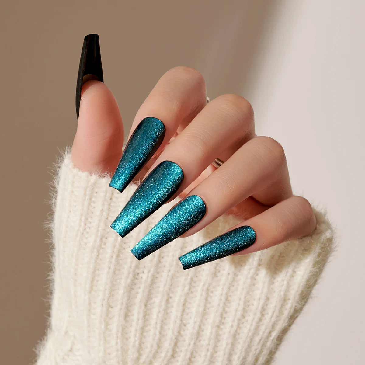 Nail Art Beauty 24 Pieces Nails Cat Eye Ballerina Coffin Blue Press on Nail Artificial Fingernails