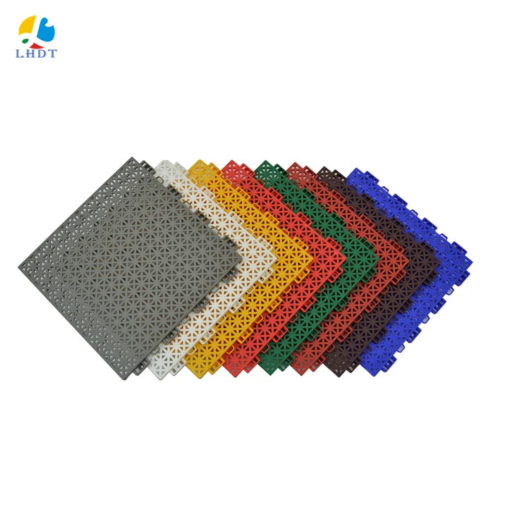 Brand New PP Plastic Interlocking Suspended Flooring Tiles Green Carpet