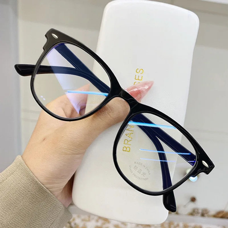 2022 New Fashion Women's PC Glasses Cheap Rice Nail Anti-Blue Light Eyeglass Frame Anti Blue-Ray Eye Glasses