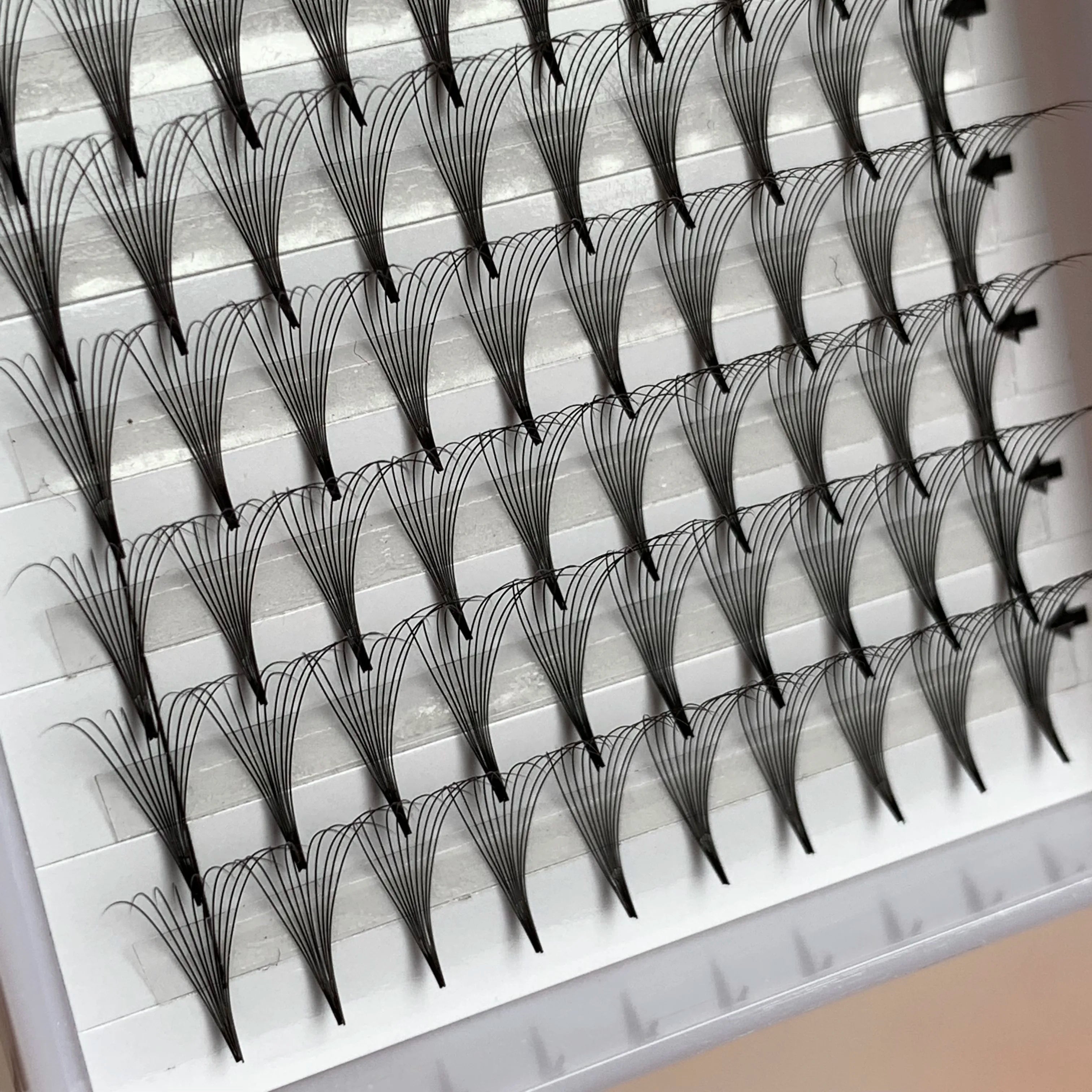 Qingdao Lash Extension Supplies 8d 10d 12d 14d Pointed Stem Volume Individual Eyelash Extension