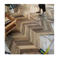 Modern Chevron Design 15mm Thick Luxury White Oak Multilayer Parquet Flooring Natural Varnished for Indoor Living Room Brushed