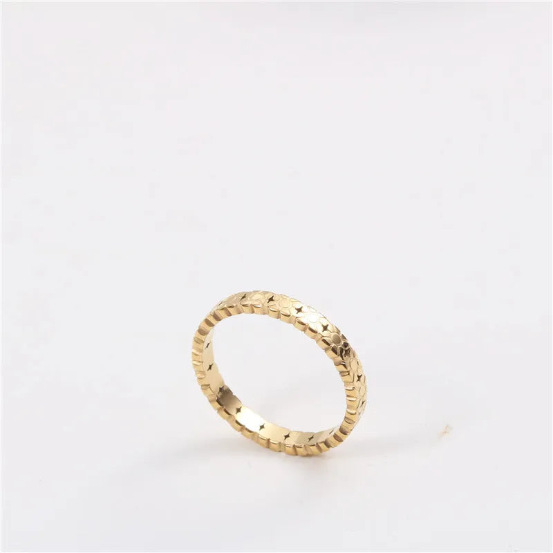 Fenny 18K Gold Plated New Mini Creative Flower Pattern Ring Trendy for Women Stainless Steel Wholesale Jewelry