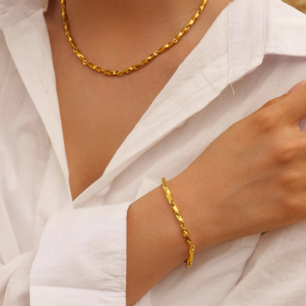 J&D Fashion Stainless Steel Anklet Adjustable August Ferdinand Mobius Strip Bracelet for Women