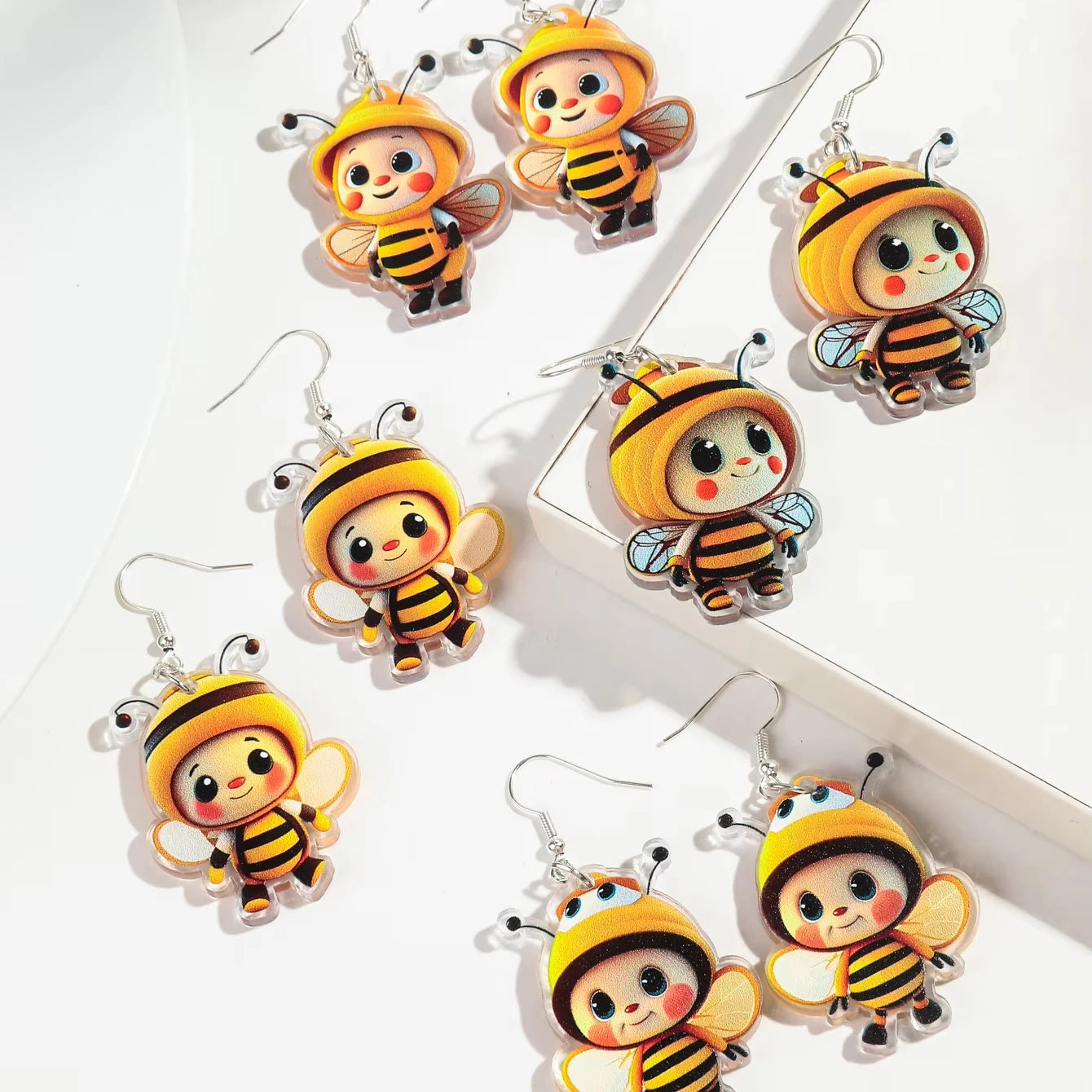 Wholesale New Cute Honeybee Animal Cartoon Printed Doll Insect Industrious Little Bee Acrylic Drop Earrings for Woman Girls