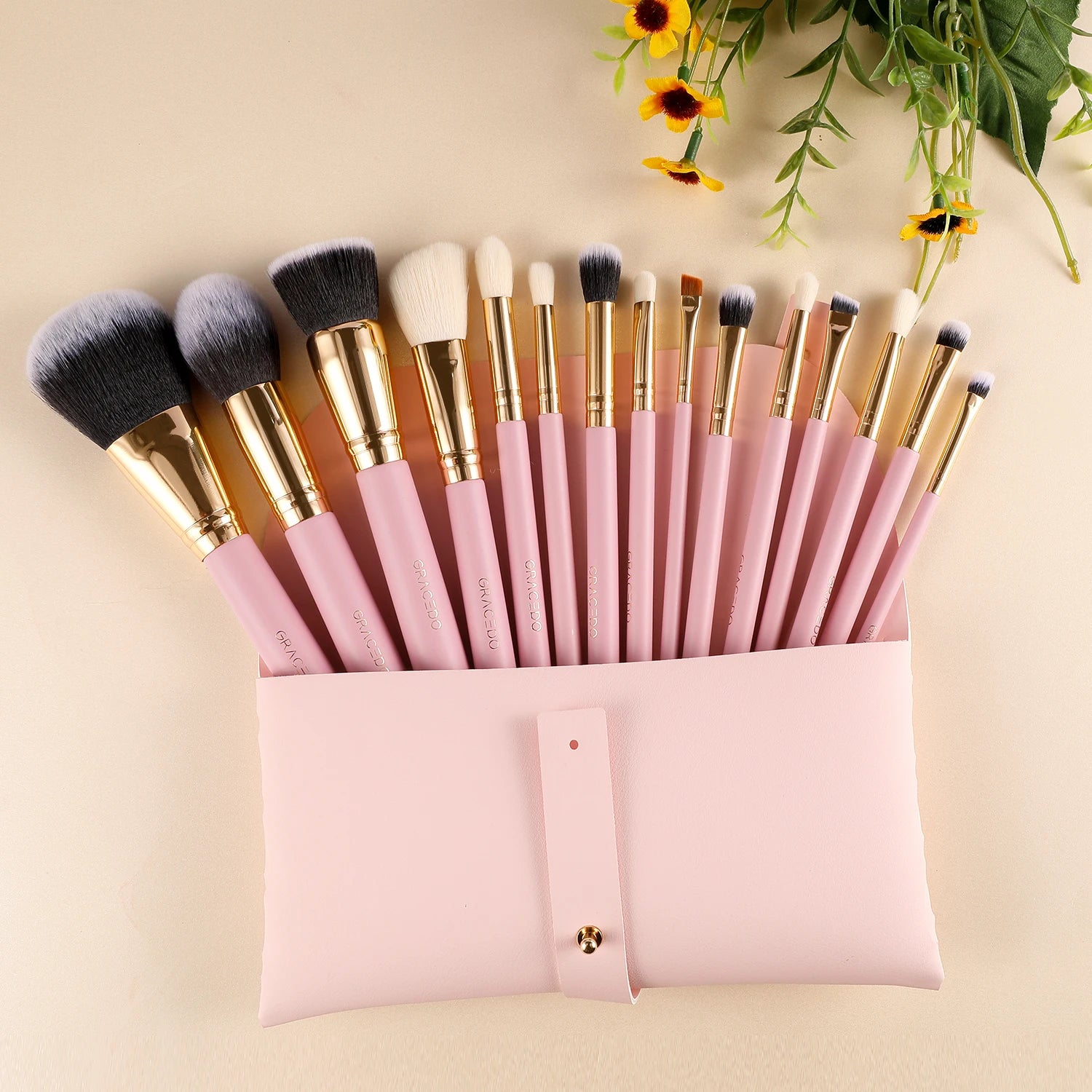 GRACEDO Vegan 15-Piece Wood Handle Synthetic Hair Makeup Brush Set with Shaving Brush Private Label Low MOQ Travel-Friendly