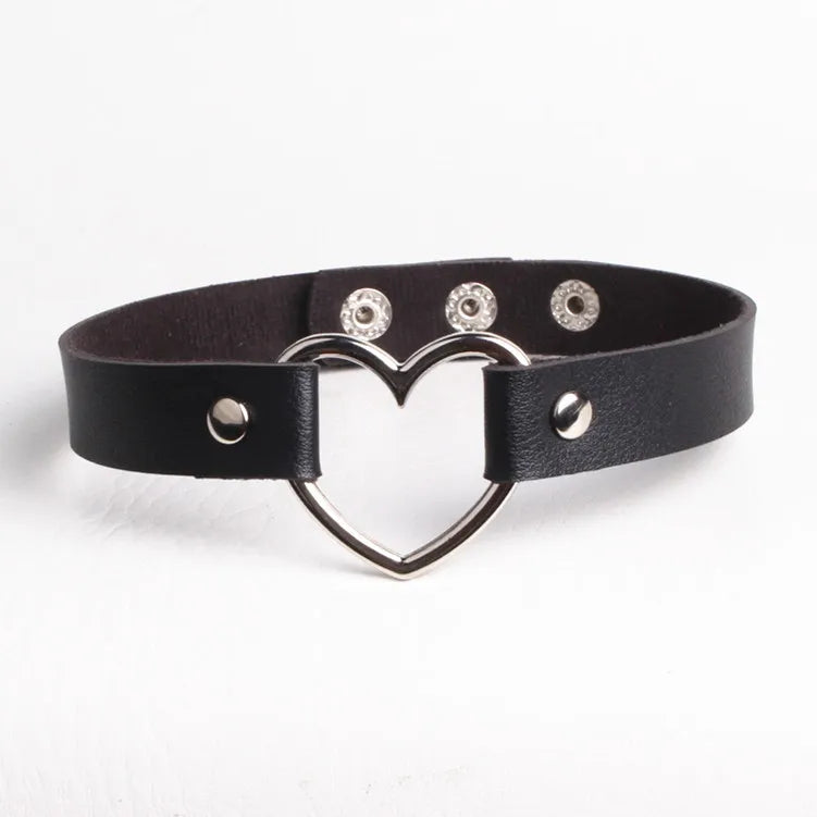 Vintage Adjustable Trend Punk Gothic Style PU Leather Love Neck Collar Heart Choker Necklace for Girl Ladies