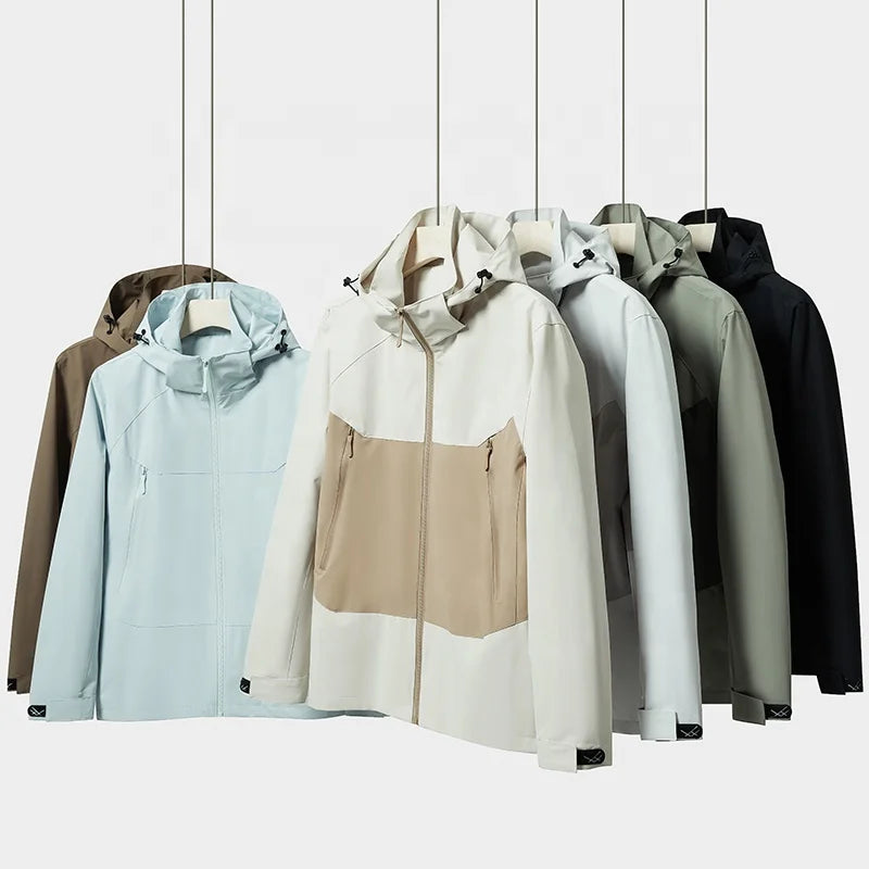 Hiking Softshell Jacket Waterproof Hooded Windbreaker Plus Size Outdoor Climbing Clothes Custom Men Sports Softshell Jackets