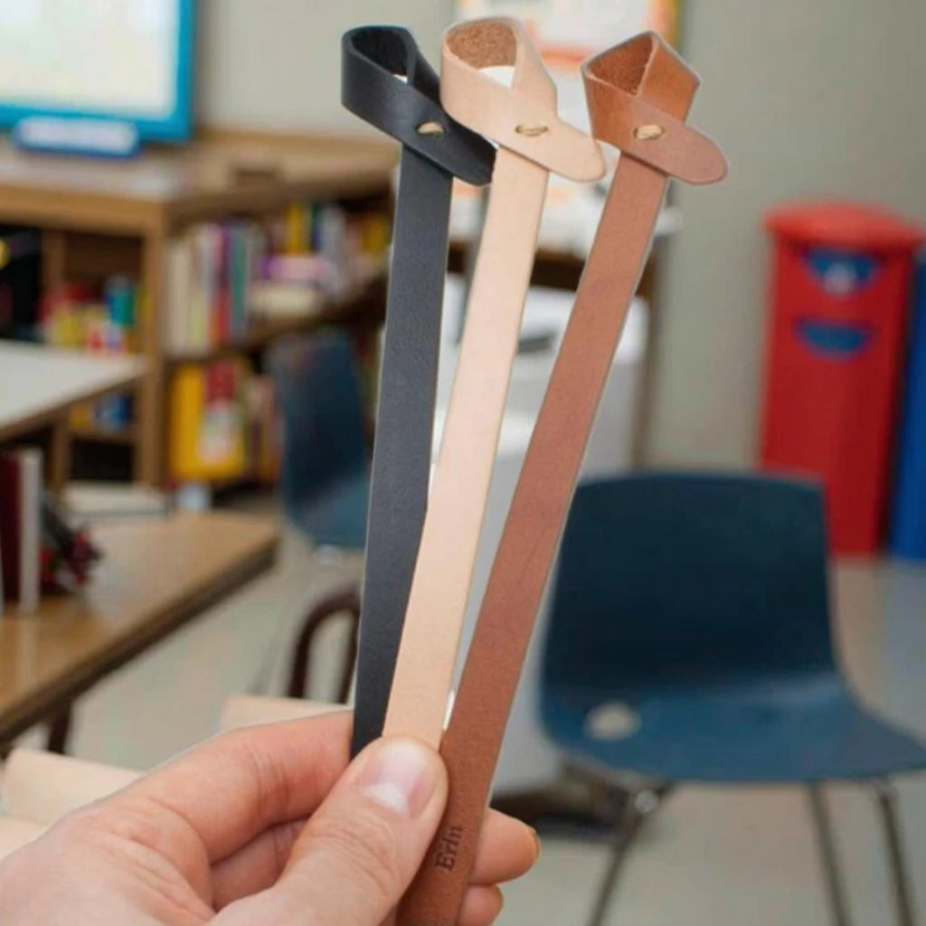 Ready to Ship Custom Logo Bookmarks Single Genuine Leather Paging Clips for Reading Stationery for Learning