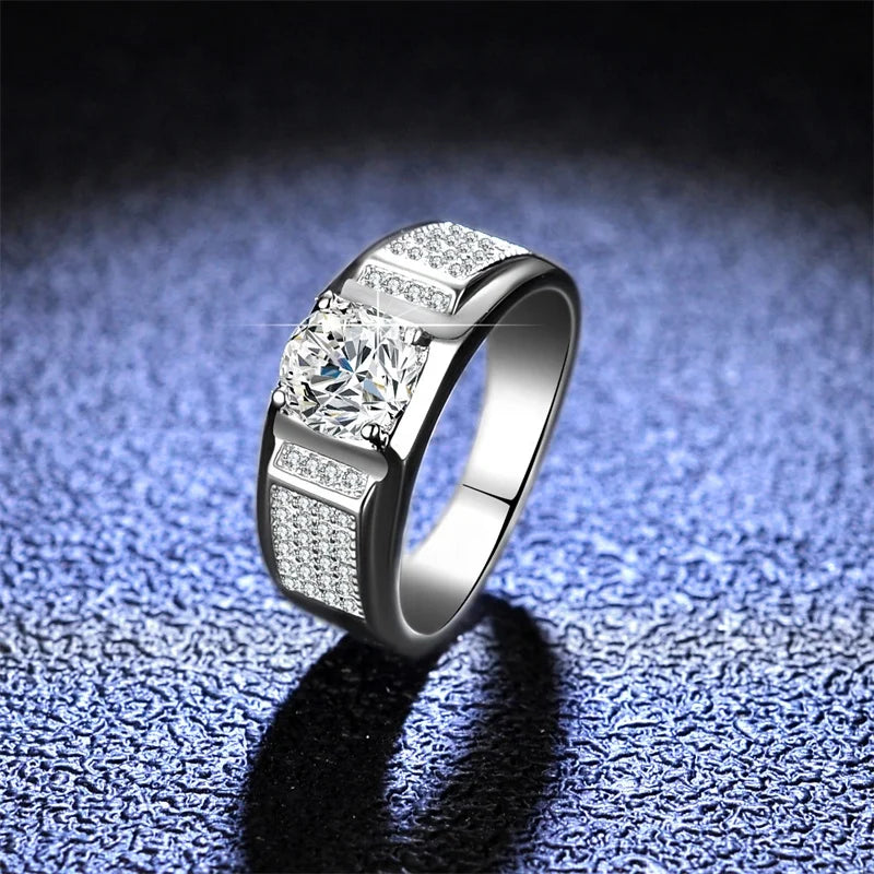 Factory Price 1carat Men Moissanite Diamond Ring S925 Sterling Silver White Color Moissanite Gemstone for Man Rings
