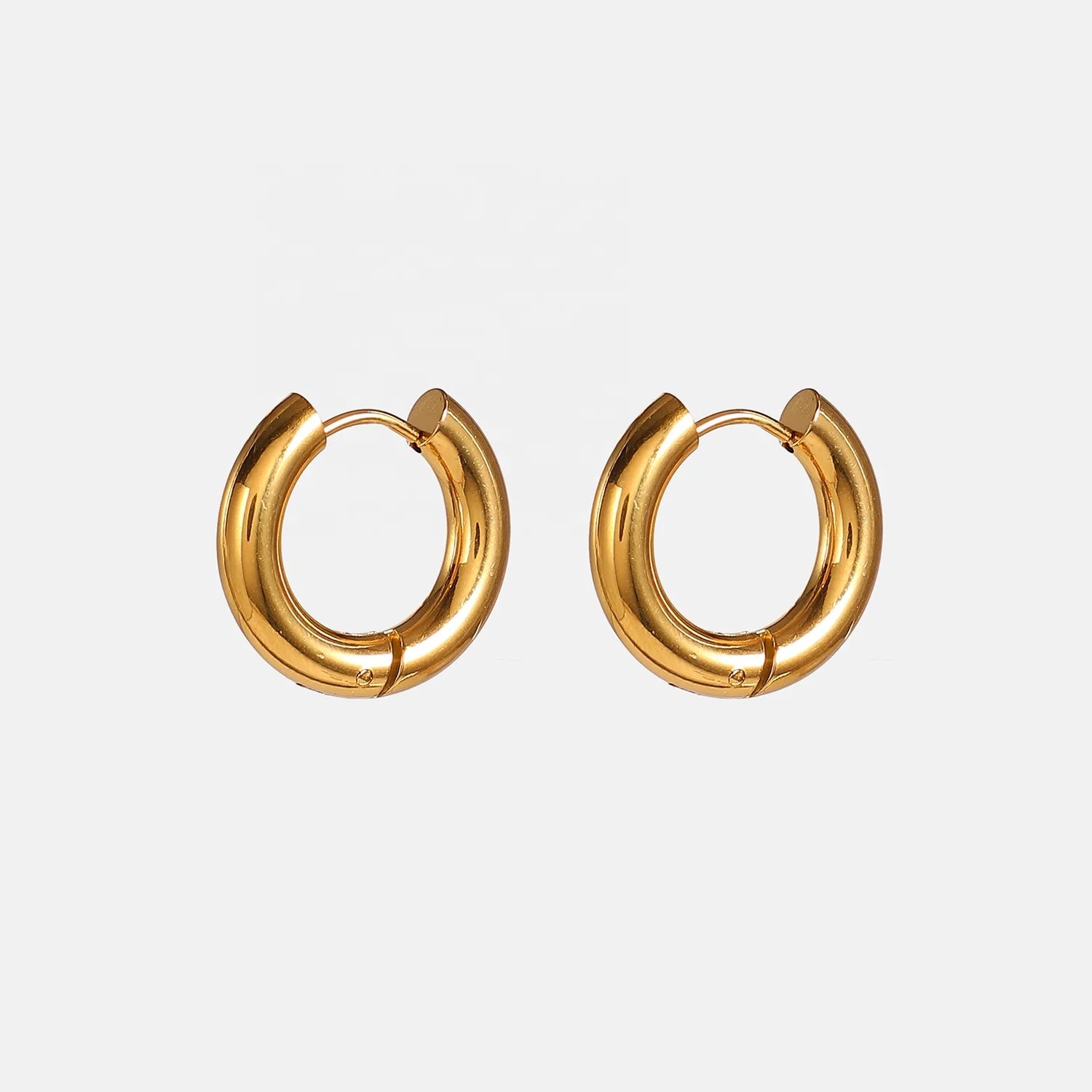 Vintage Style 12mm 18K PVD Gold Plated Hoop Earring Geometric Stainless Steel Circle Hoop Earrings for Women