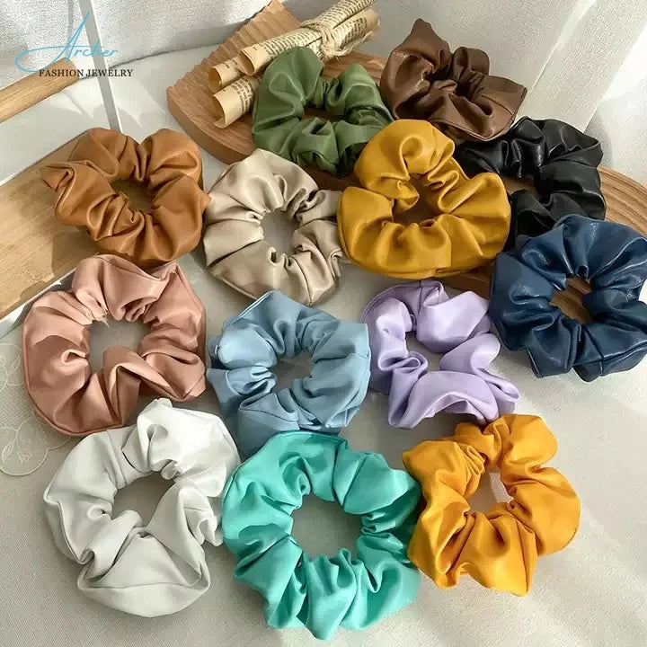 Fashion Brand's Classic Designer Foldable Hair Rings Scrunchies for Ladies Popular Hair Decoration for Girls