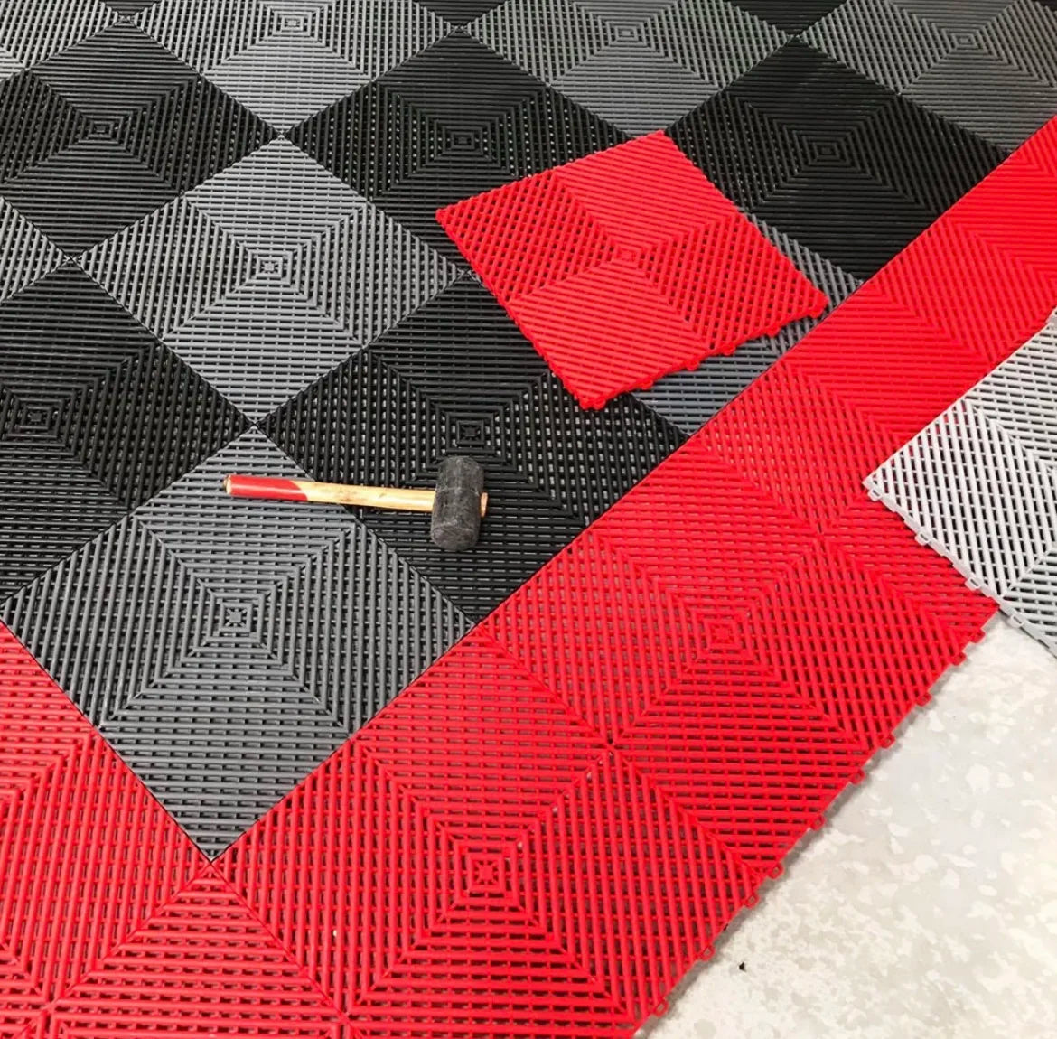 Arlott Modern Indoor Garage & Villa Vinyl Flooring Tiles-Eco-Friendly Waterproof Click Lock System