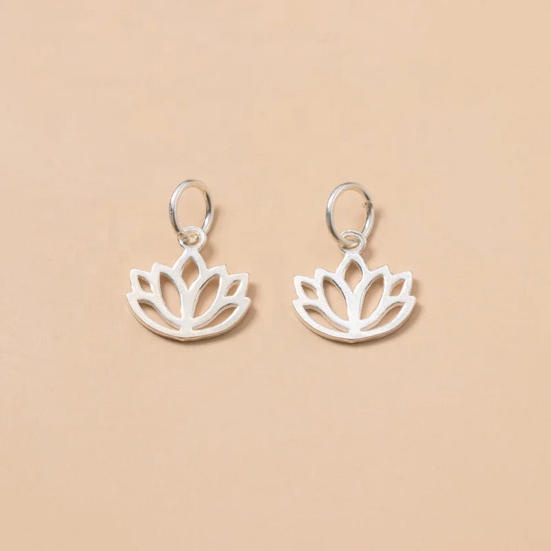 New Fashion Jewelry 925 Sterling Silver Lotus Flower Charm for Necklace Jewelry Making Pendant