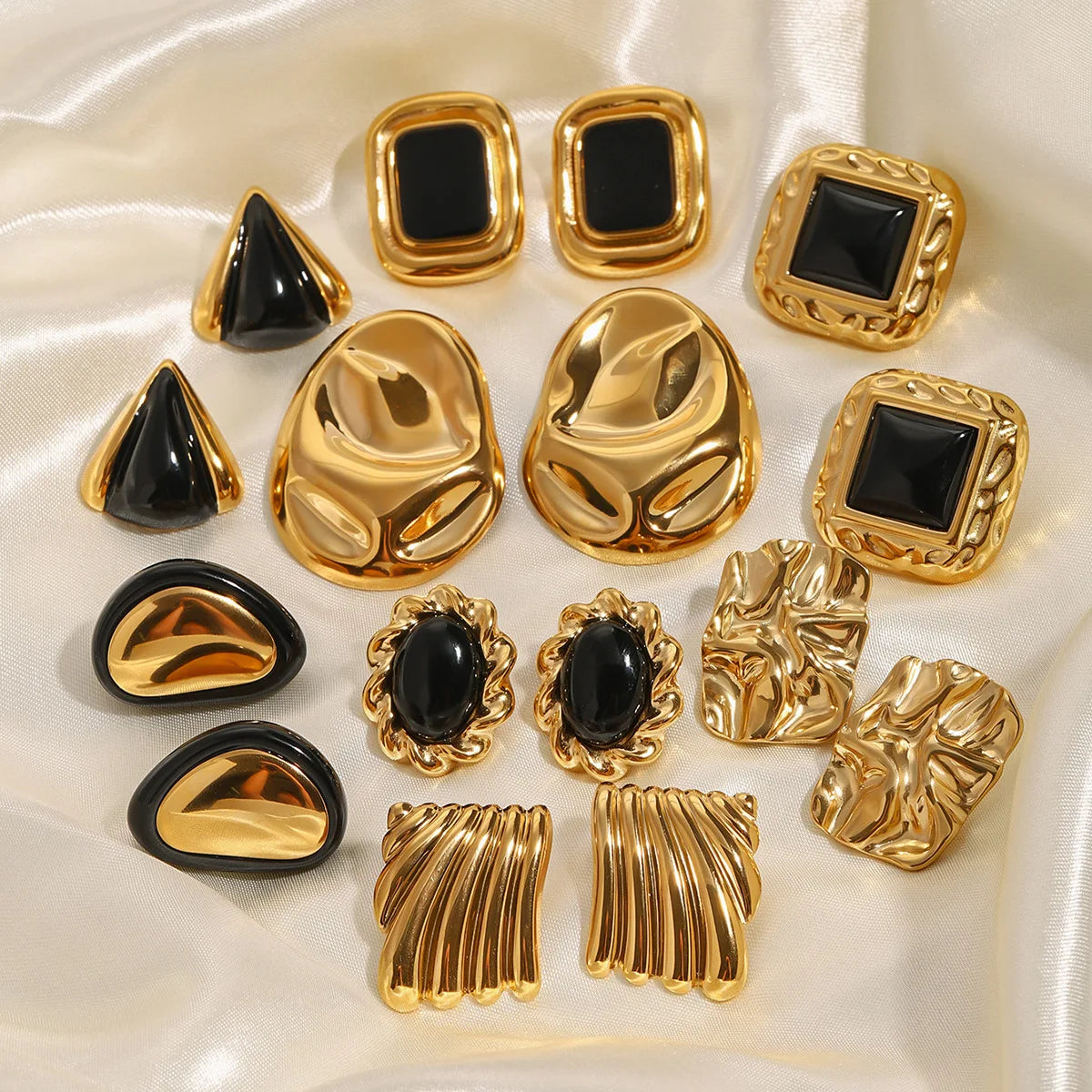 Vintage French Mixed Color Titanium Steel Ear Studs Black and Gold Stainless Steel Hoop Earrings