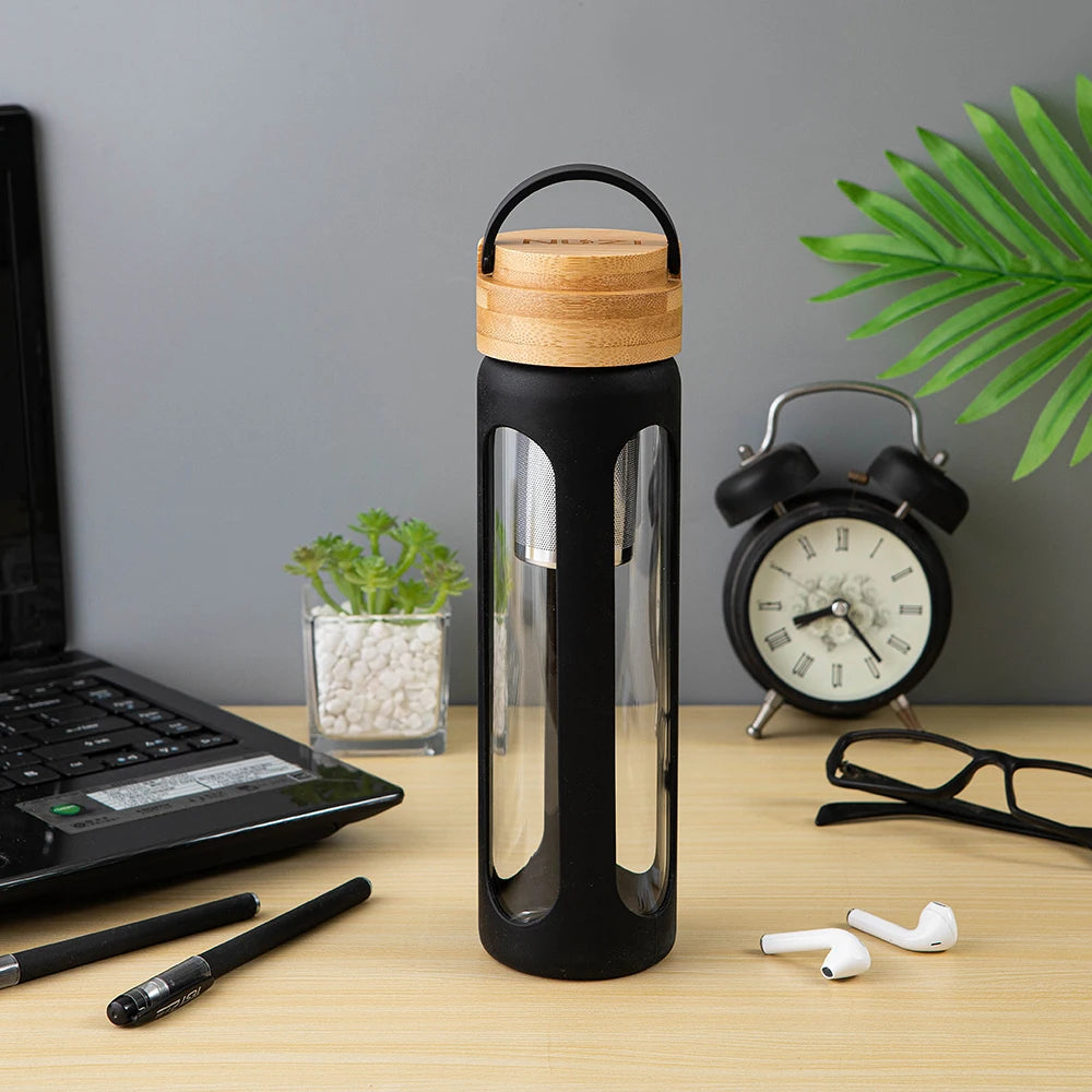 550ml Customized Borosilicate Glass Water Bottle with Pressing Type Stainless Steel Infuser and Bamboo Lid Eco-Friendly