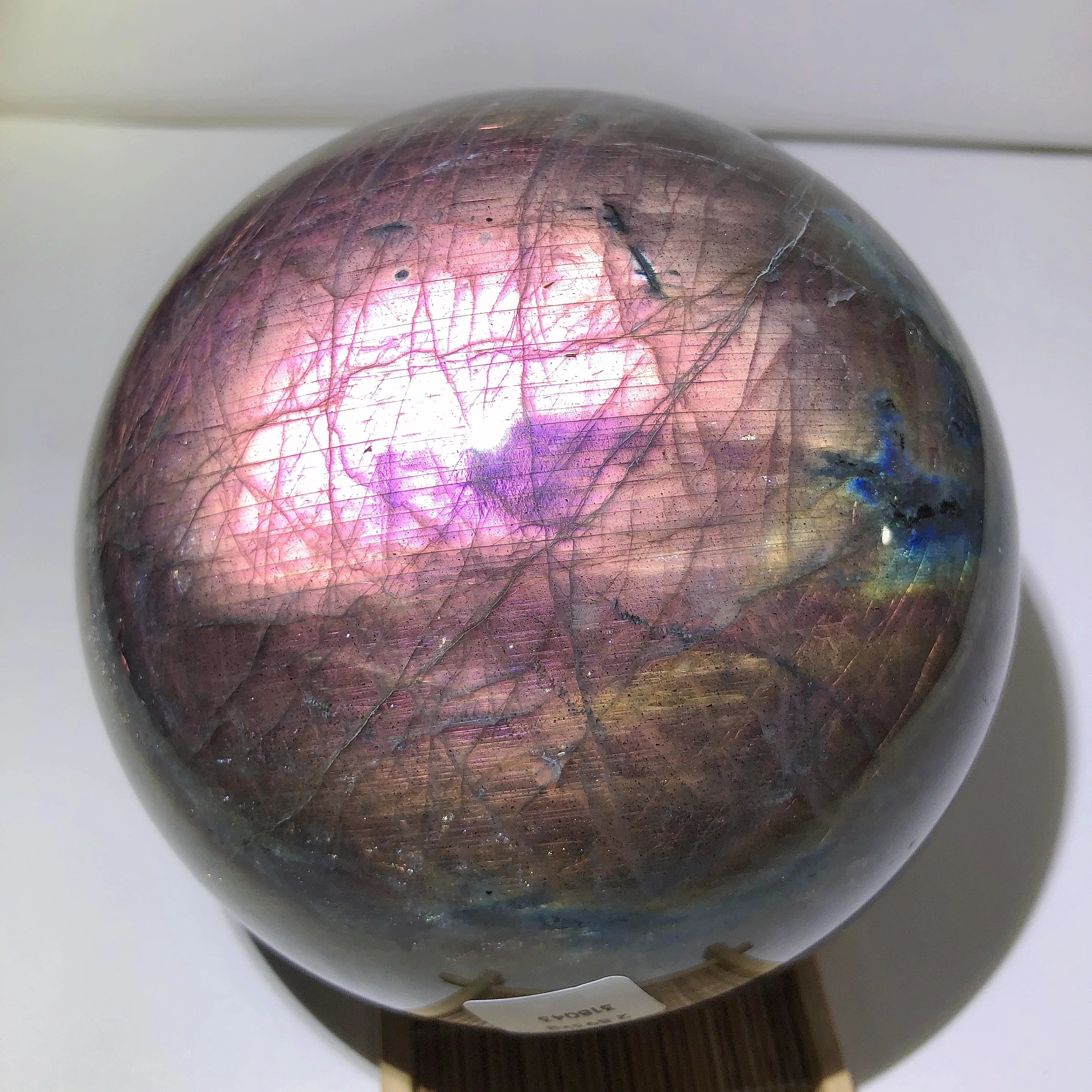Wholesale Natural Crystals Healing Stones Purple Flashy Labradorite Ball Spheres for Decoration