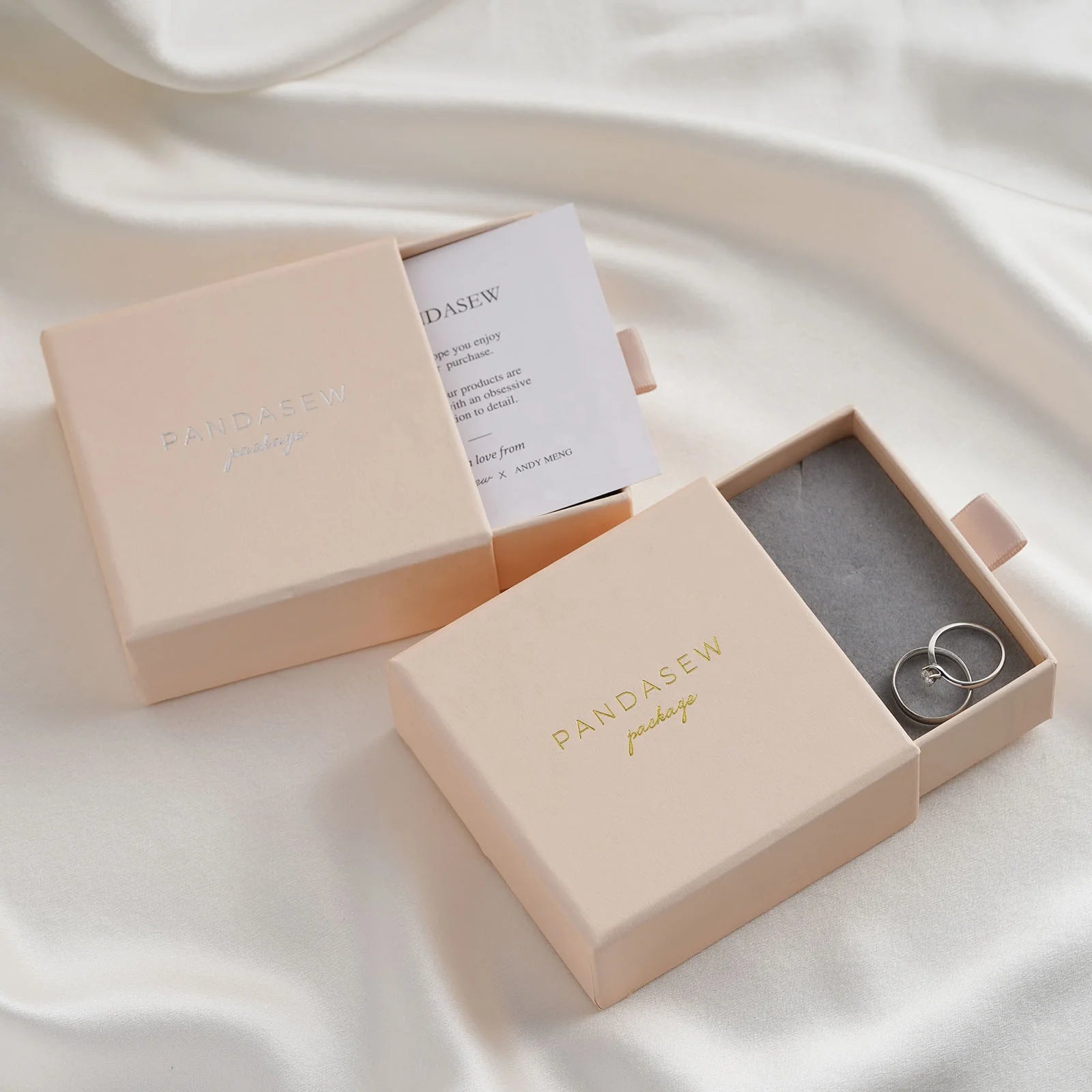 PandaSew Custom Logo Luxury Jewelry Box with Sponge Cardboard Paper Bracelet Necklace Jewelry Packaging Box