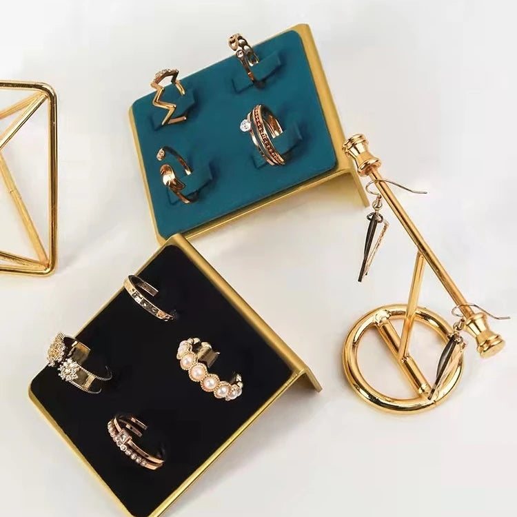 Hot Selling Special Design Metal Jewelry Ring Display Stands 4 Rings Jewelry Display Holder for Jewelry Store