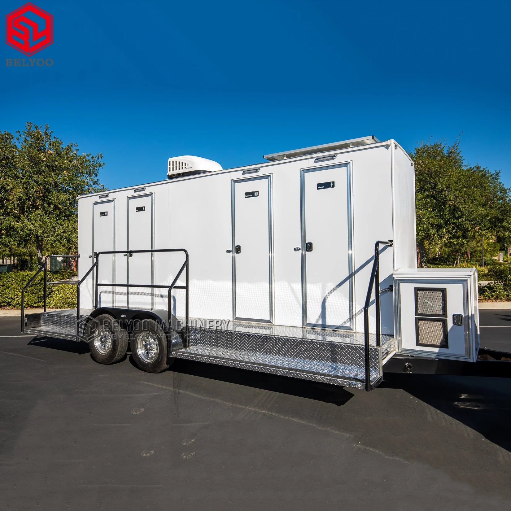 Luxury Eco-friendly Customizable Versatile Portable Restroom Trailer Toilet Case Cabin Portable Mobile Toilet Trailer
