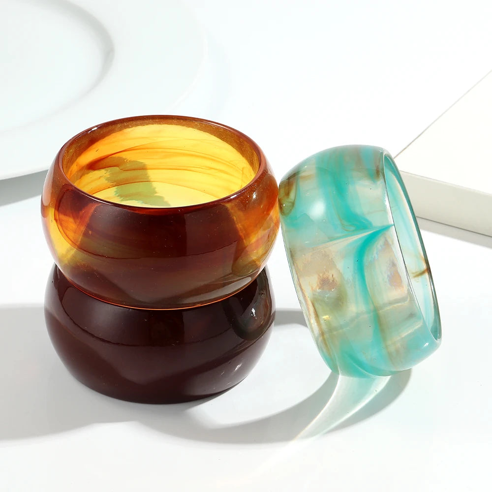 Factory Direct Sale Boho Fashionable Hip-hop Style Transparent Smooth Resin Chunky Ultra-wide Bracelet Bangle