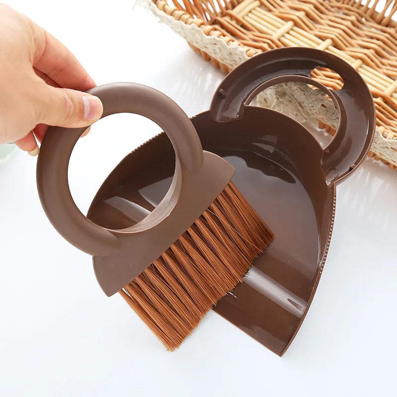 HelloWorld Mini Handy Dust Cleaning Sweeping Brush Dustpan for Table Desk Keyboard Desktop Cleaning Broom Dustpan Combo