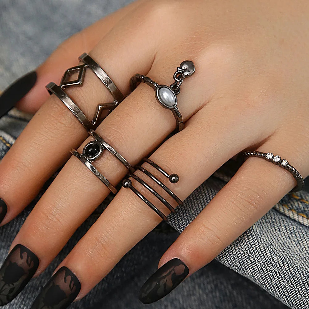 Black Knuckle Ring Set Set of 5 Creative Hollow Cylinder Spring Rings For Women Wholesale Vintage Lady Punk Rings