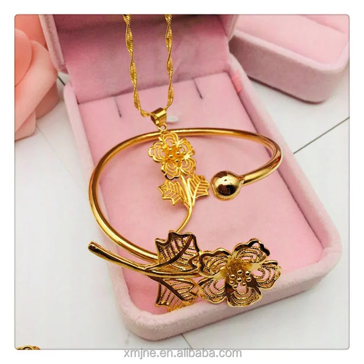 Dubai Gold Jewelry Gold Plated Jewelry Brass Gold PlatedJewelry Rose Flower Pendant Flower Bracelet Women's Fashion Accessories