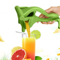 Customized Logo Plastic Fresh Fruit Vegetable Manual Hand Press Commercial Orange Portable Juicer Extractor Lemon Squeezer