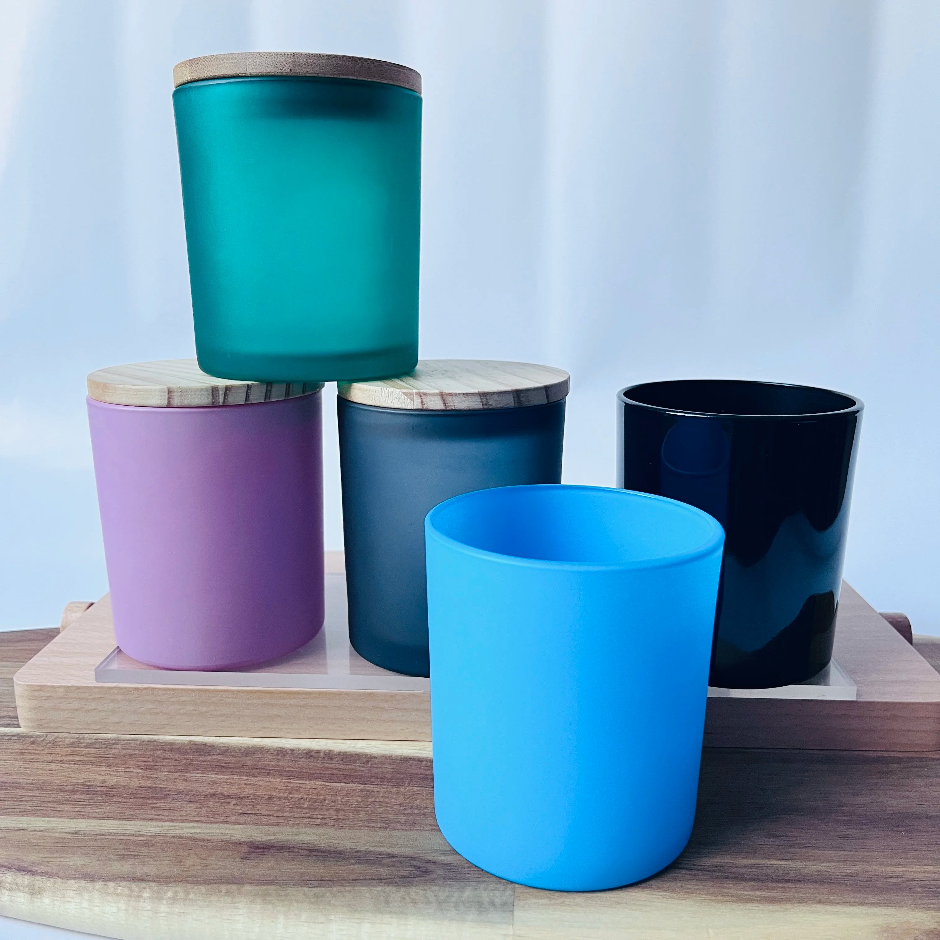 Wholesale Customized Empty 10oz Frosted Blue pink Glass Candle Jars with Lid