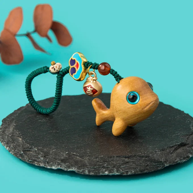 Sandalwood Whale Pendant Key Chain Hand-woven Rope Key Ring Wooden Whale Bag Pendant Car Hanging Ornaments