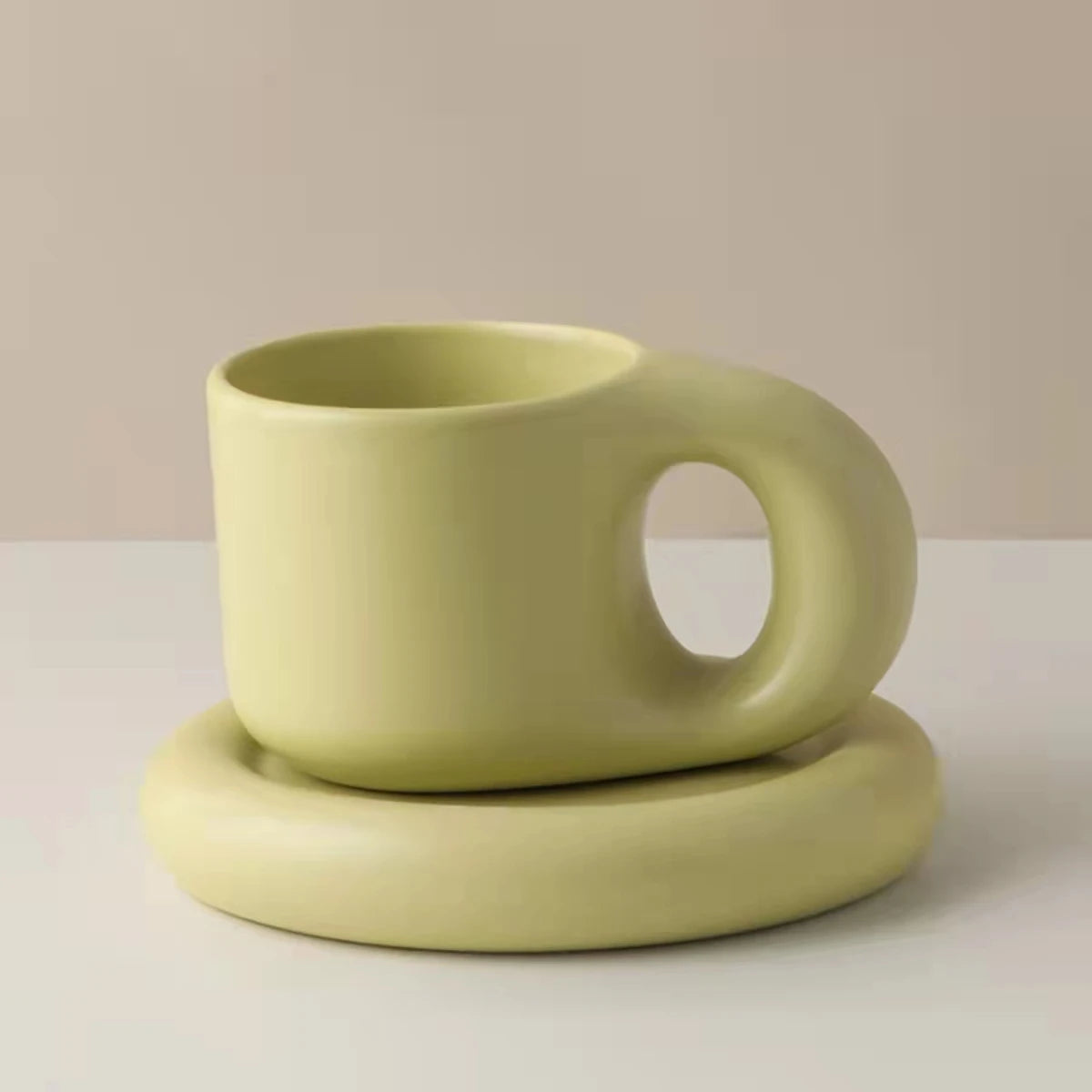 Wholesale Nordic Style Fat Mug Cute  Cups Couple Coffee Mug and Saucer Ceramic Water Cup for Gift Sets 290ml